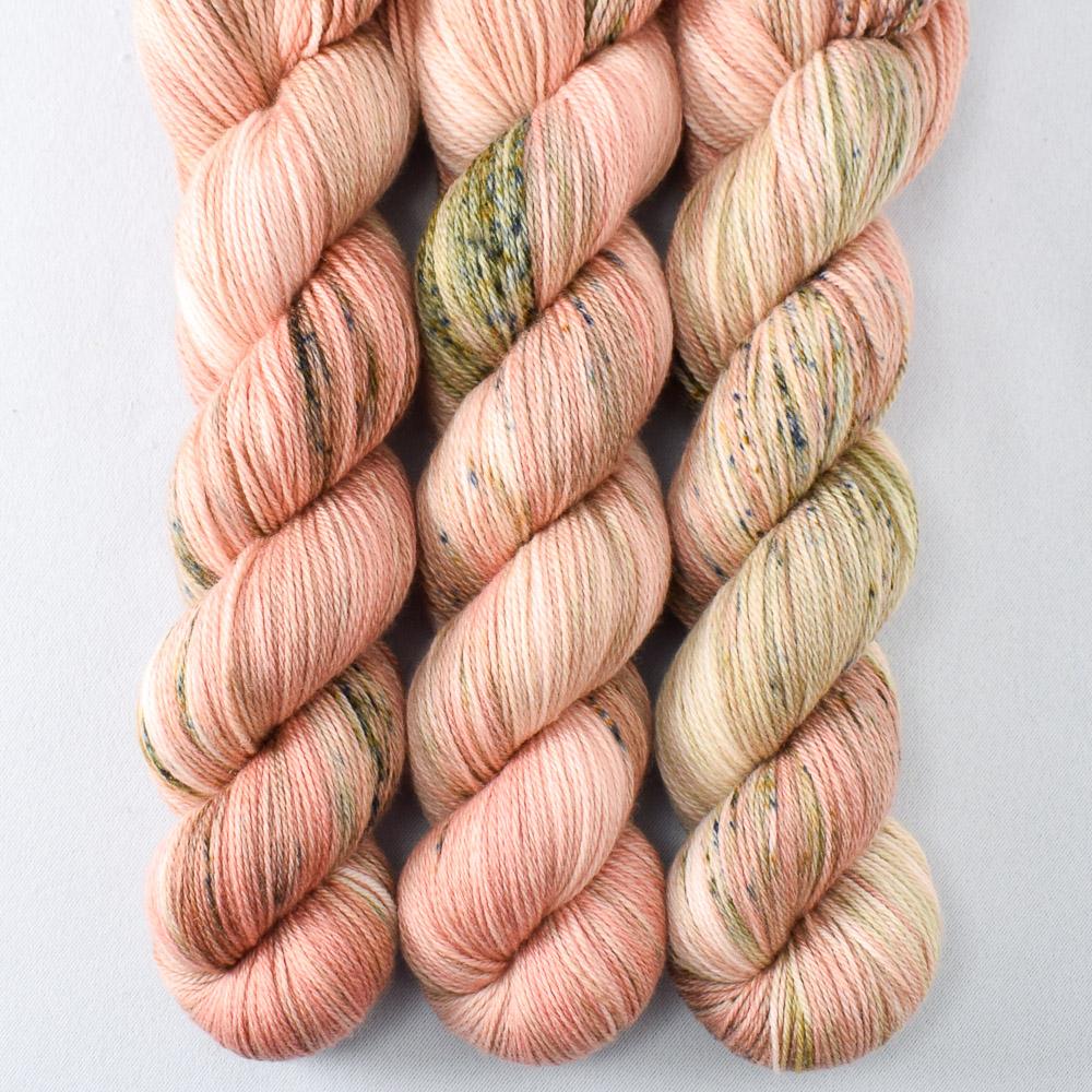 2021 YARN COLOR OF THE YEAR: TERRACOTTA