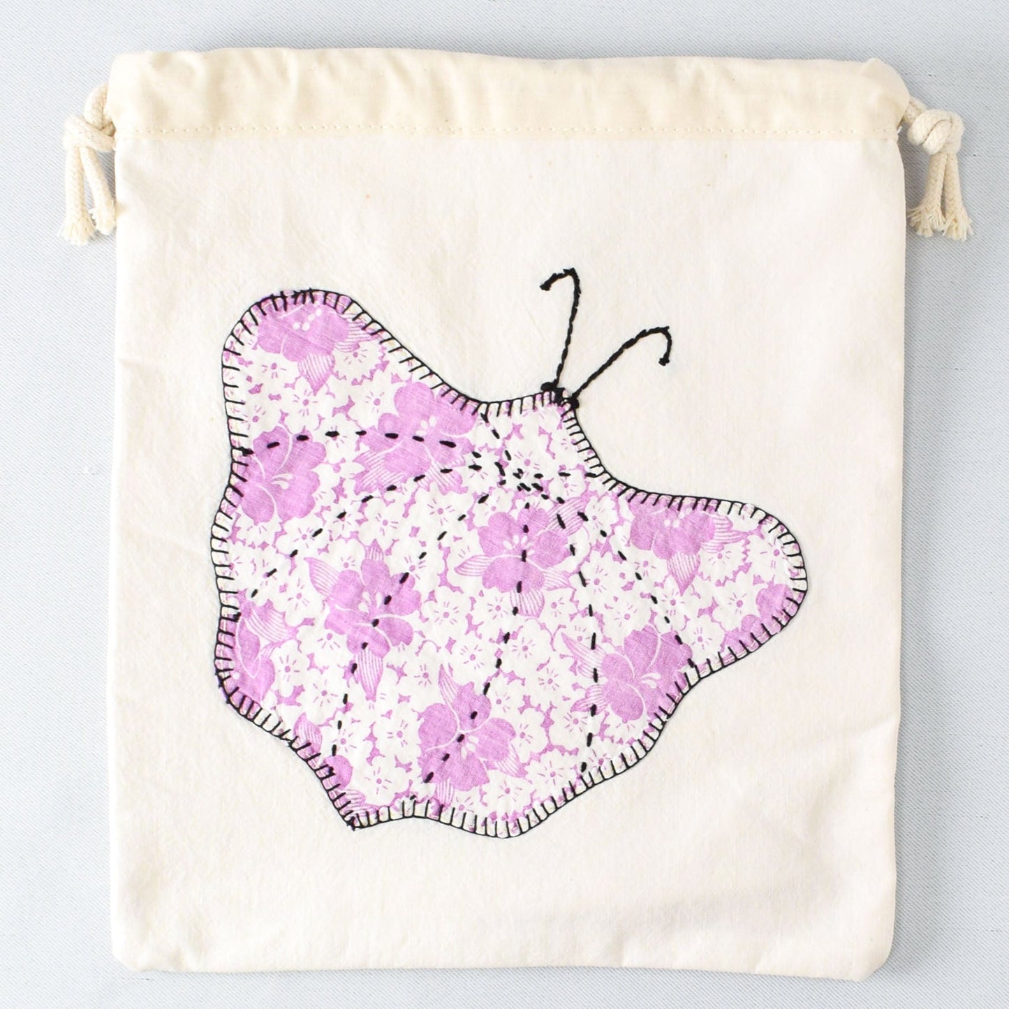 Butterfly Drawstring Pouch with Mountain Meadow yarn - BB029