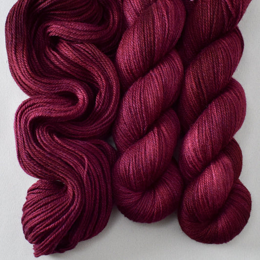 Bloodstone - Miss Babs Killington 350 yarn