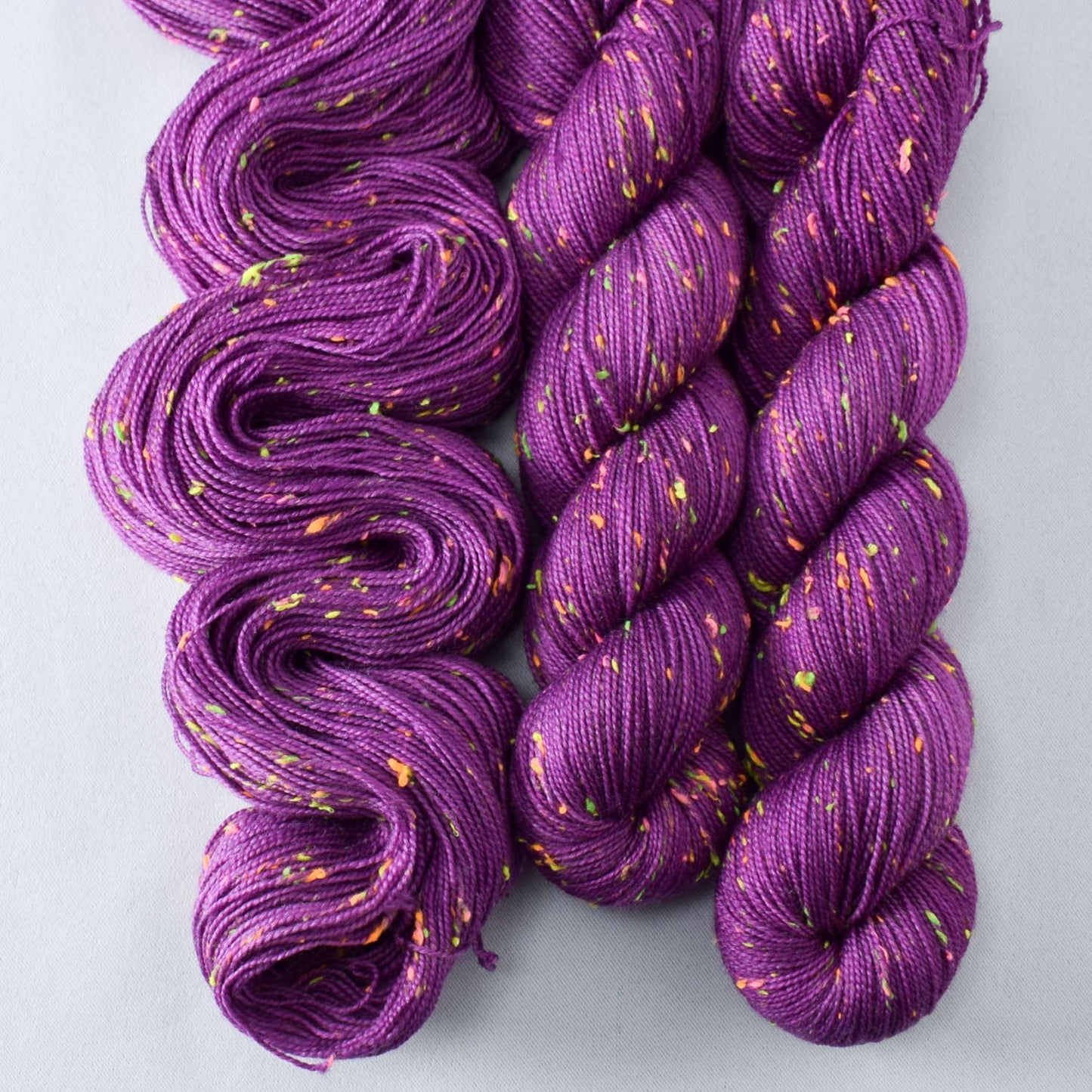 Boysenberry - Miss Babs Neon Tweed yarn