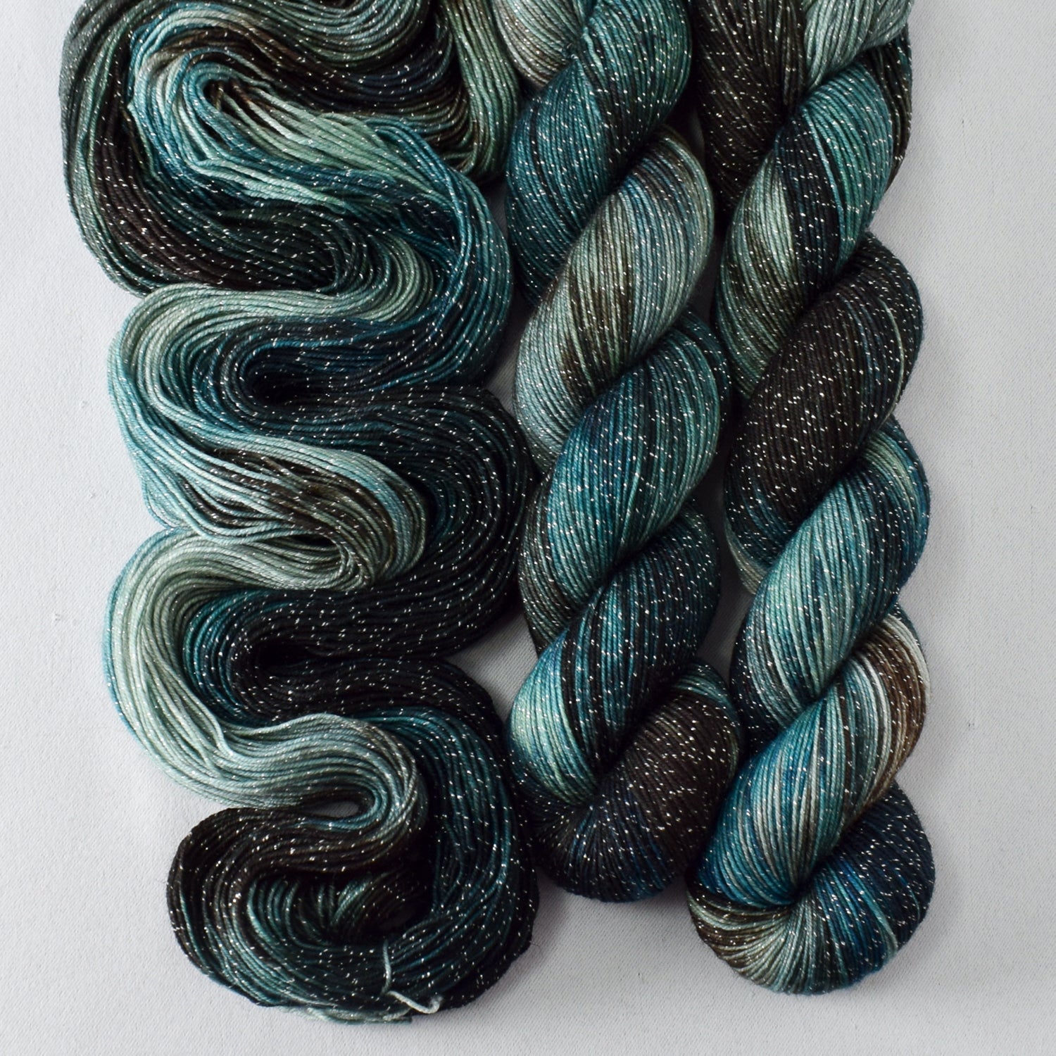 Down to Earth - Miss Babs Estrellita yarn