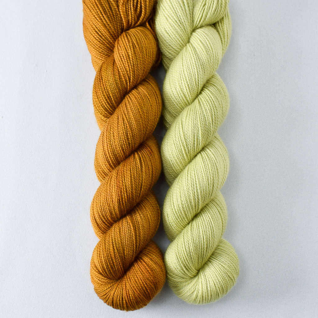 Gold Leaf and Frog Belly - Miss Babs 2-Ply Duo