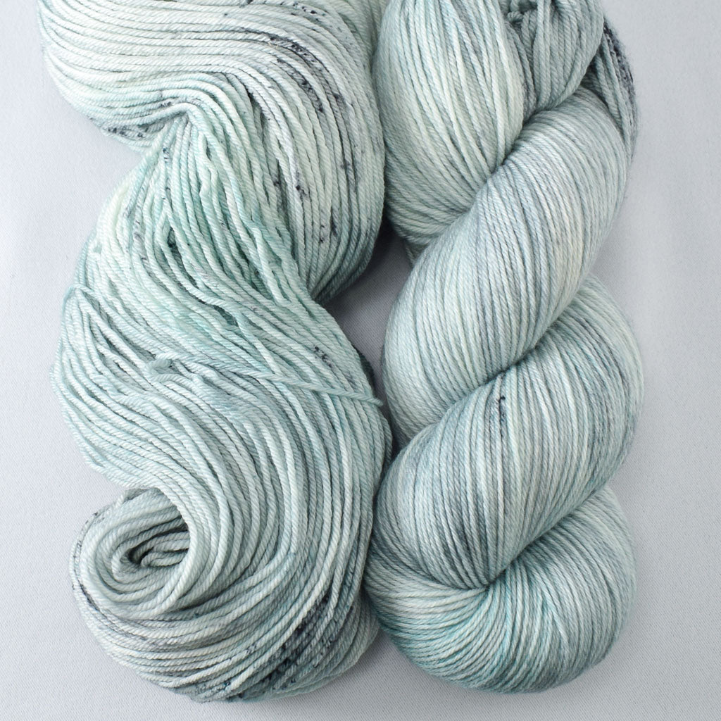 Linnet - Miss Babs Yowza yarn