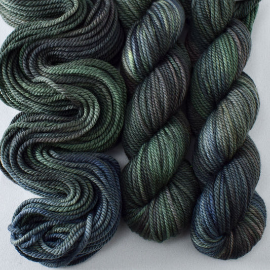 November Sky - Miss Babs K2 yarn