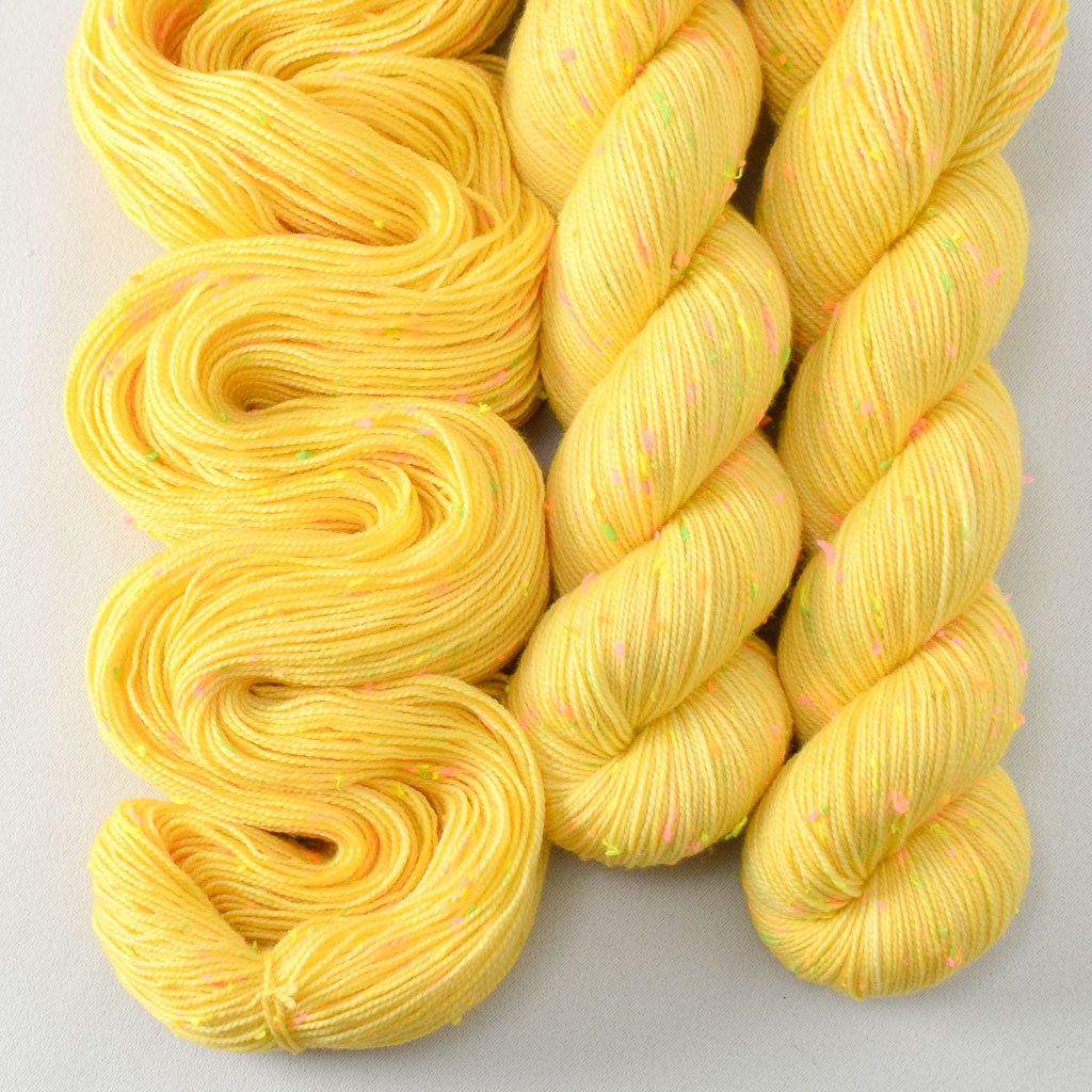 Sunny - Miss Babs Neon Tweed yarn