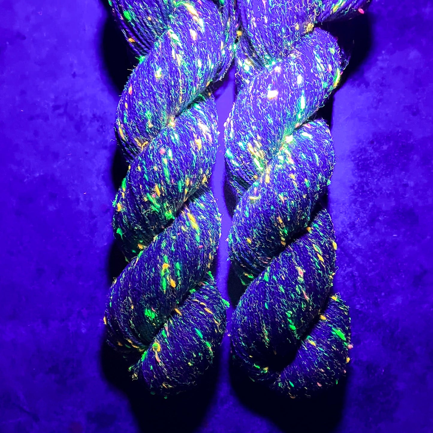 Sward - Neon Tweed - Wild Iris