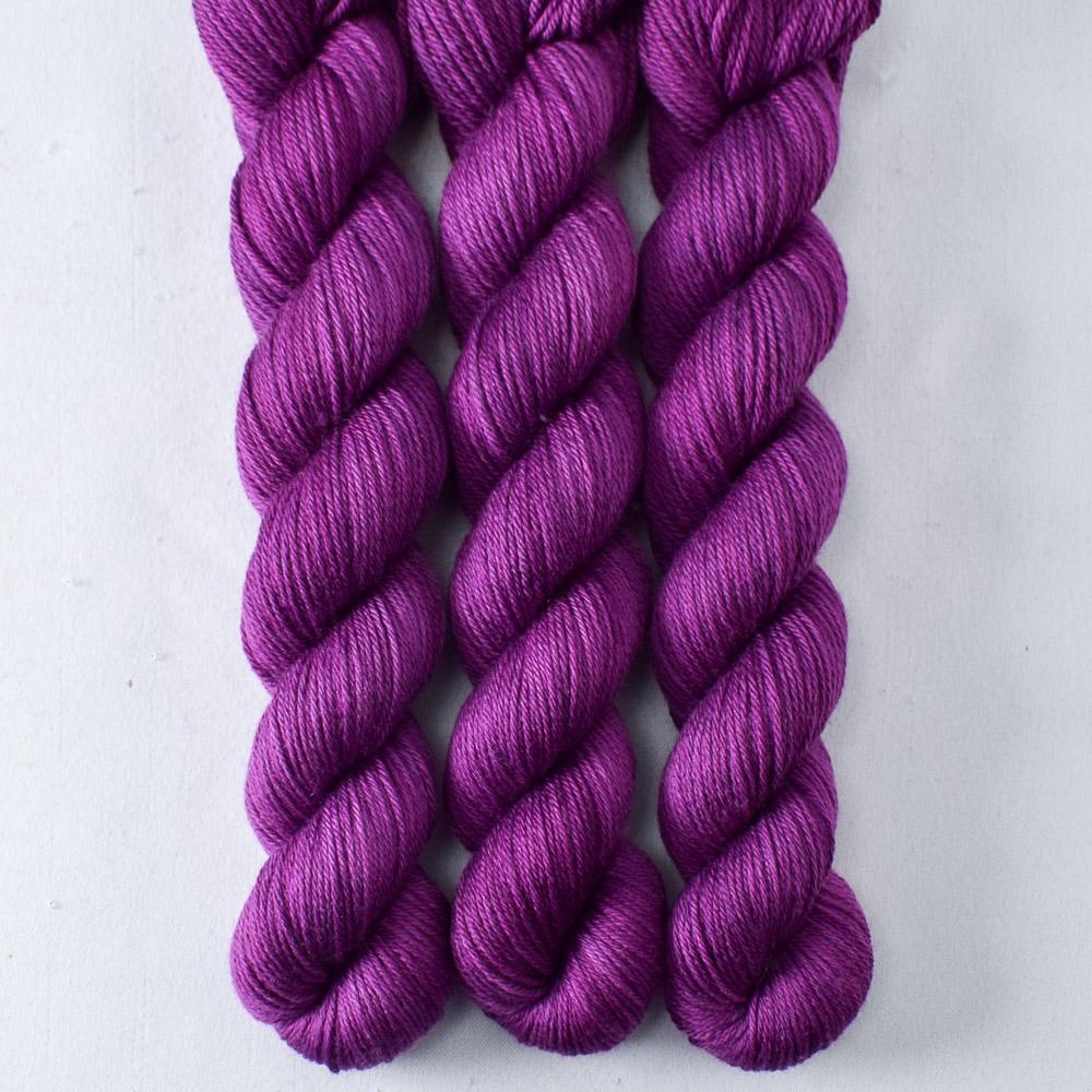 Boysenberry - Miss Babs Yowza Mini yarn