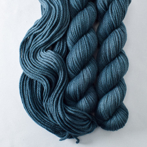 Dark Perseus - Miss Babs K2 yarn