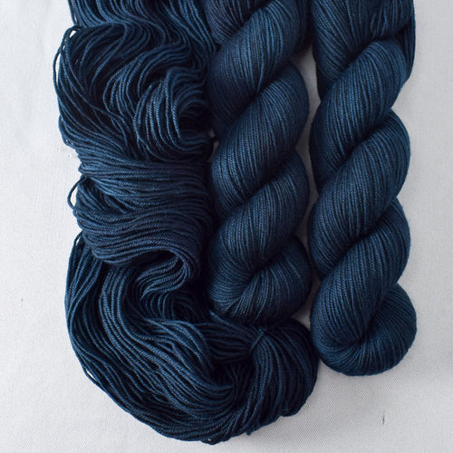 Dark Perseus - Miss Babs Laurel Falls yarn