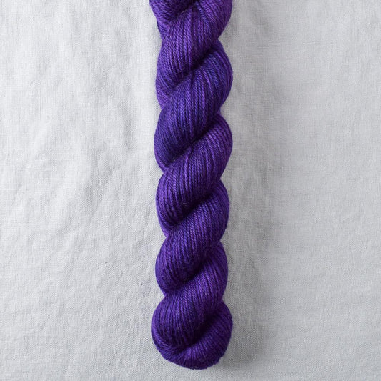 Dutch Iris 1 - Miss Babs Yowza Mini yarn