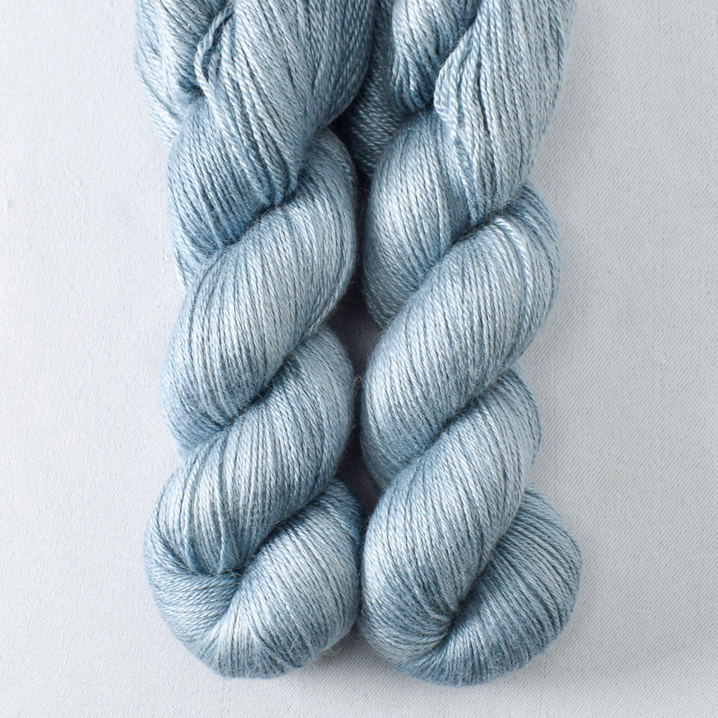 Tasman - Miss Babs Holston yarn